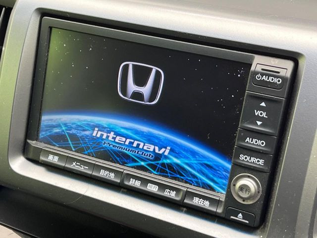 �y���[�J�[�����i�r�z�C���e���A�ɗn�����ރX�^�C���b�V���ȁu��p�݌v�v���[�J�[�i�r�𑕔��􎋔F���⑀�쐫�ȂǊ�{���\�ɂ��D��A���㎿�ȃJ�[���C�t�����y���݂��������܂��B