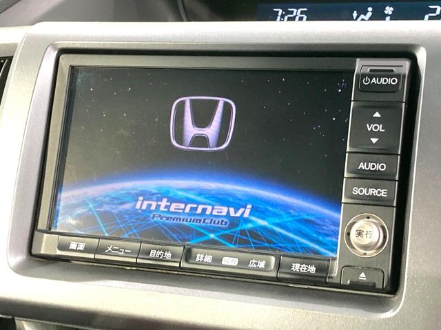 �y�����i�r�z�l�C�̏����i�r�𑕔����Ă���܂��B�i�r�̎g���₷���͂������A�I�[�f�B�I�@�\���[��!�L�����v�◷�s�͂������A�ʋ΂┃�����ȂǕ��i�̃h���C�u���y�����Ȃ�͂���