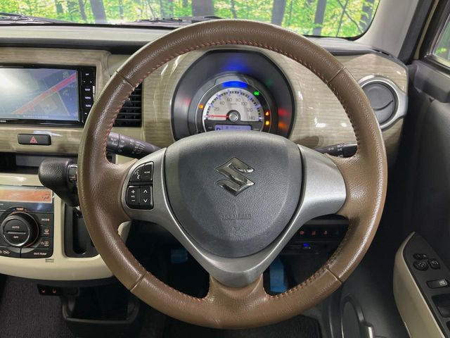 �y�����v�����X�e�A�����O�z�㎿�Ȋv���g�p���邱�ƂŁA��ɂ����������݂ƂĂ��^�]���₷���n���h���ł���