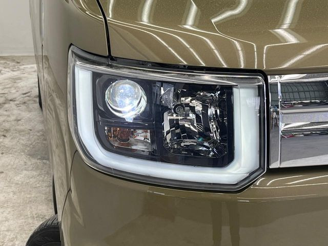 �y�����A���~�z�C�[���z�O�ςɃ}�b�`���������A���~�z�C�[���𑕒����Ă���܂��B�e��ЊO�A���~�z�C�[����A�X�^�b�h���X�^�C�����戵�����Ă���܂��B���񂲑��k����������