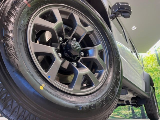 �y����15�C���`�A���~�z�C�[���z�O�ςɃ}�b�`���������A���~�z�C�[���𑕒����Ă���܂��B�e��ЊO�A���~�z�C�[����A�X�^�b�h���X�^�C�����戵�����Ă���܂��B���񂲑��k����������