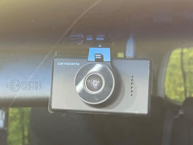 �y�h���C�u���R�[�_�[�z�h���C�u���R�[�_�[����!���s���͂������A������^�]�⎖�̂ɑ��������ہA�f���ŋL�^���A����̃��X�N�ɔ����܂��B���L�^�pSD�J�[�h�͂��q�l�����g�ł��������������K�v������܂��B