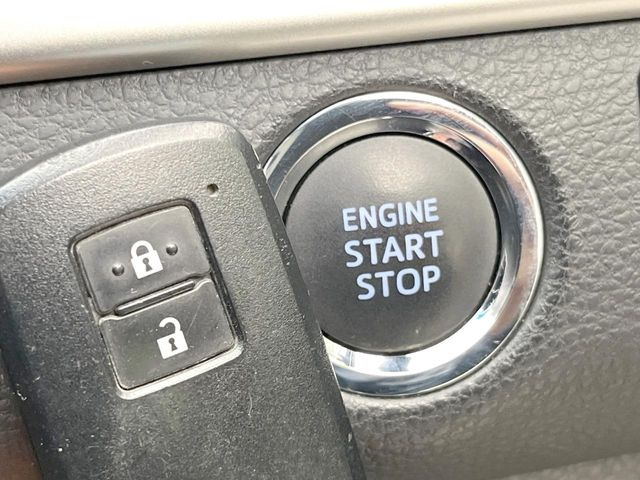 �y�X�}�[�g�L�[�z�J�o����|�P�b�g�ɓ��ꂽ�܂܂ł��h�A�̎{���E�������\�ȃX�}�[�g�L�[�𑕔��B�G���W���̃I���E�I�t�����J�M�����o���K�v����������Ƃ��Ă��֗��ł���