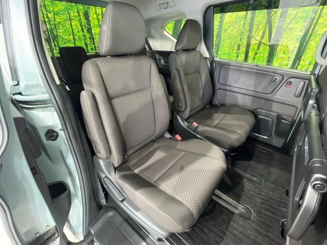 ���ڒ����̓E�H�[�N�X���[�ƂȂ��Ă���܂��B���ڂƎO��ڂ̈ړ�����~�肪�Ƃ��Ă��y�ɂȂ�̂ŁA���~��̍ۂ��X�g���X�������邱�Ƃ͂���܂����