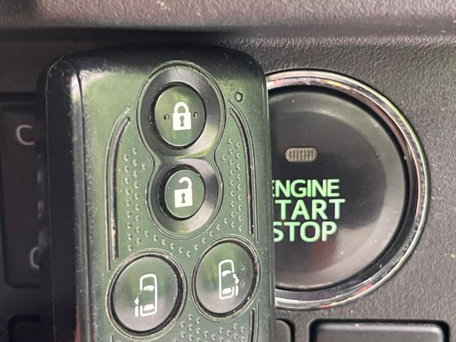 �y�L�[�t���[�V�X�e���z�J�o����|�P�b�g�ɓ��ꂽ�܂܂ł��h�A�̎{���E�������\�ȃX�}�[�g�L�[�𑕔��B�G���W���̃I���E�I�t�����J�M�����o���K�v����������Ƃ��Ă��֗��ł���