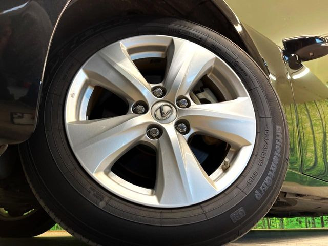 �y����16�C���`�A���~�z�C�[���z�O�ςɃ}�b�`���������A���~�z�C�[���𑕒����Ă���܂��B�e��ЊO�A���~�z�C�[����A�X�^�b�h���X�^�C�����戵�����Ă���܂��B���񂲑��k����������