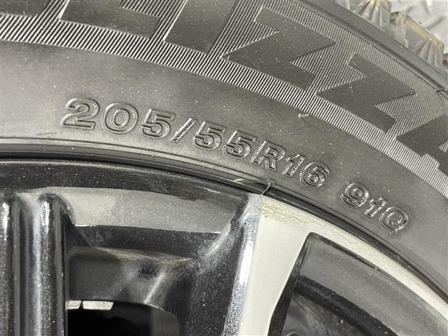 カローラツーリング1.8 ハイブリッド S