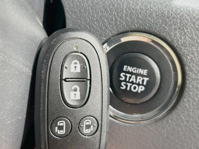 �y�L�[���X�X�^�[�g�V�X�e���z�J�o����|�P�b�g�ɓ��ꂽ�܂܂ł��h�A�̎{���E�������\�ȃX�}�[�g�L�[�𑕔��B�G���W���̃I���E�I�t�����J�M�����o���K�v����������Ƃ��Ă��֗��ł���