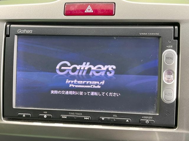 �y�����i�r�z�l�C�̏����i�r�𑕔����Ă���܂��B�i�r�̎g���₷���͂������A�I�[�f�B�I�@�\���[��!�L�����v�◷�s�͂������A�ʋ΂┃�����ȂǕ��i�̃h���C�u���y�����Ȃ�͂���