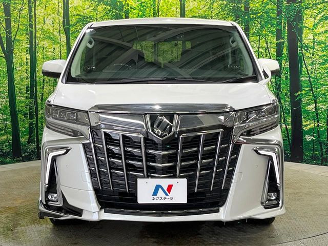 大好評を頂いておりますボディコートも好評受付中。高透明度のガラス皮膜で撥水はもちろん、上質なツヤ・光沢を実現。紫外線や酸性雨から大切な愛車を保護し、色あせ・劣化を防止。