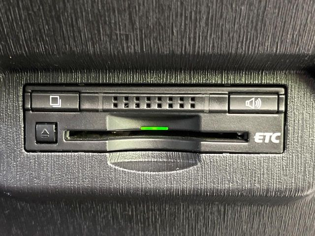 【ETC】高速道路の料金所をストレスなく通過!話題のスポットやサービスエリアに多い「スマートIC」利用時は必須のアイテムです。当店でセットアップを実施、ご納車当日からすぐにご利用いただけます!