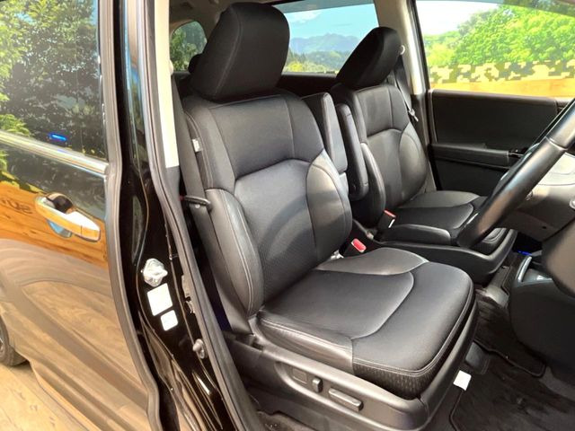 �y�n�[�t���U�[�V�[�g�z�������ƍ���S�n�𗼗������l�C�̃V�[�g���w�ʁE���ʂ̃t�@�u���b�N�f�ނ́A�ʋC���̗ǂ��⊊��ɂ����ɗD��Ă��܂��B�C���╞���ɍ��E���ꂸ���K�ɂ���肢�������܂��B