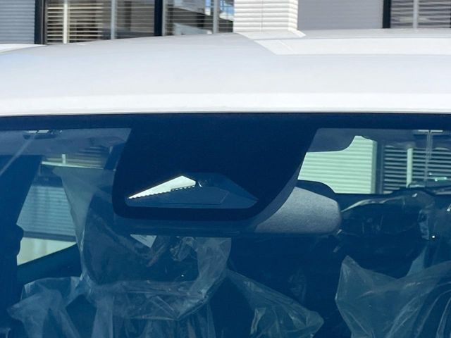 �y�z���_�Z���V���O�z���s���ɑO���̎ԗ�����F�����A�Փ˂������Ȏ��͌x��ƃu���[�L�ŏՓˉ���Ɣ�Q�y�����A�V�X�g�B�����S�Ƀh���C�u�����y���݂��������܂��B