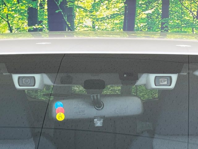 �y�A�C�T�C�g�z�O���̎ԗ��������m���A�Փ˂������Ȏ��͌x��Œ��ӂ𑣂��A�u���[�L�𓥂ޗ͂��T�|�[�g�B�u���[�L�𓥂߂Ȃ������ꍇ�͏Փ˔�Q�y���u���[�L���쓮�A�Փˉ�����T�|�[�g���܂��B