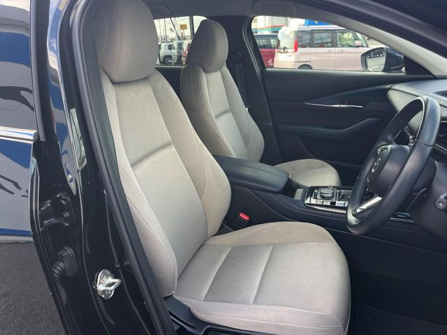 �h���C�o�[�ɂ���ĉ^�]���₷���|�W�V�����͈قȂ�A���̎Ԃ͂ǂ��Ȃ̂��s���Ȃ��Ƃ�����܂���ˁB�C�ɂȂ邨�Ԃ͓X���ŏ�荞��ł��m�F���������܂���