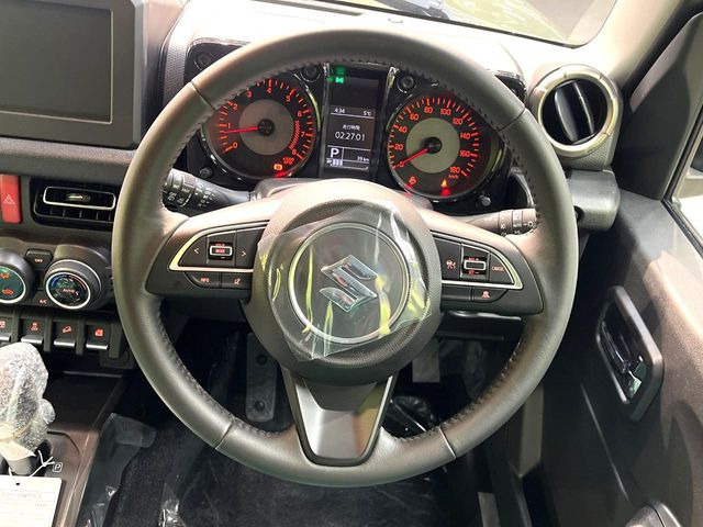 �y�����v�����X�e�A�����O�z�㎿�Ȋv���g�p���邱�ƂŁA��ɂ����������݂ƂĂ��^�]���₷���n���h���ł���