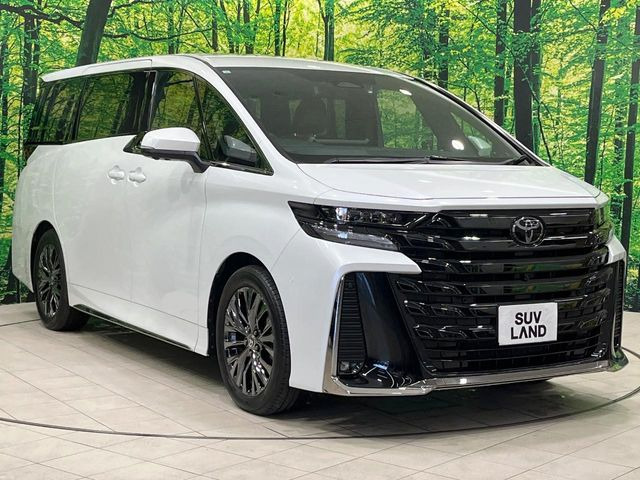 高透明度のガラス皮膜で撥水はもちろん、上質なツヤ・光沢を実現。紫外線や酸性雨から大切な愛車を保護し、色あせ・劣化を防止。「弾スプラッシュコート」、「弾プリミッサコート」からお選びいただけます。