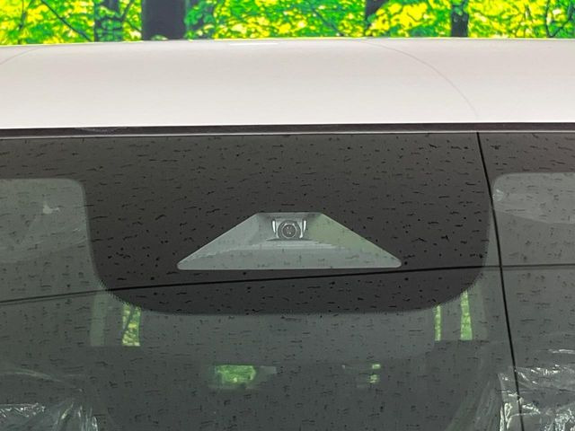 �y�z���_�Z���V���O�z���s���ɑO���̎ԗ�����F�����A�Փ˂������Ȏ��͌x��ƃu���[�L�ŏՓˉ���Ɣ�Q�y�����A�V�X�g�B�����S�Ƀh���C�u�����y���݂��������܂��B