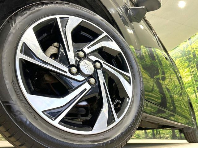 �y����15�C���`�A���~�z�C�[���z�O�ςɃ}�b�`���������A���~�z�C�[���𑕒����Ă���܂��B�e��ЊO�A���~�z�C�[����A�X�^�b�h���X�^�C�����戵�����Ă���܂��B���񂲑��k����������