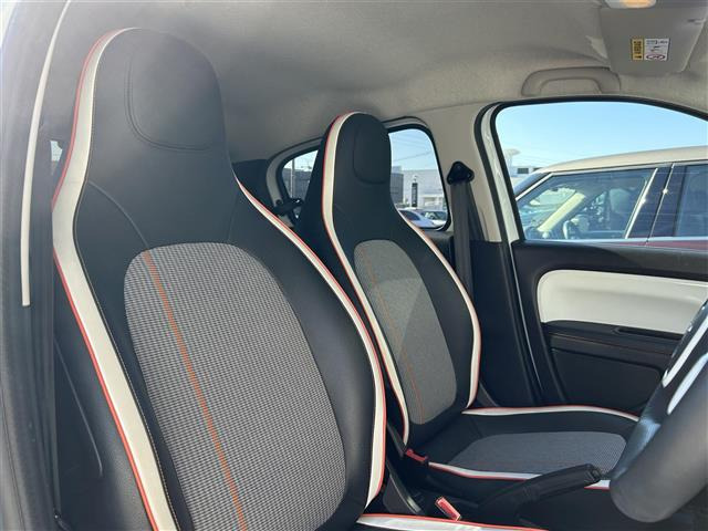 トゥインゴバイブス