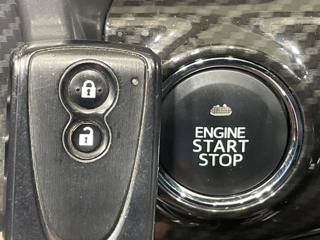 �y�L�[�t���[�V�X�e���z�J�o����|�P�b�g�ɓ��ꂽ�܂܂ł��h�A�̎{���E�������\�ȃX�}�[�g�L�[�𑕔��B�G���W���̃I���E�I�t�����J�M�����o���K�v����������Ƃ��Ă��֗��ł���