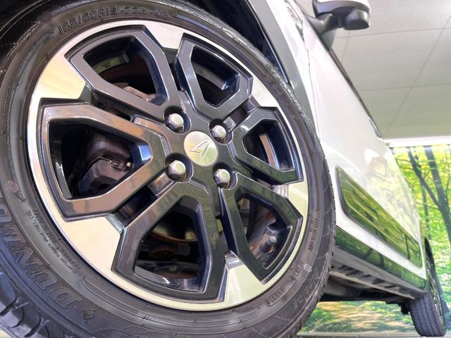 �y����15�C���`�A���~�z�C�[���z�O�ςɃ}�b�`���������A���~�z�C�[���𑕒����Ă���܂��B�e��ЊO�A���~�z�C�[����A�X�^�b�h���X�^�C�����戵�����Ă���܂��B���񂲑��k����������