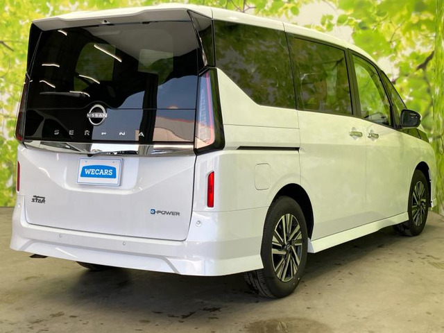 セレナ1.4 e-POWER ハイウェイスターV