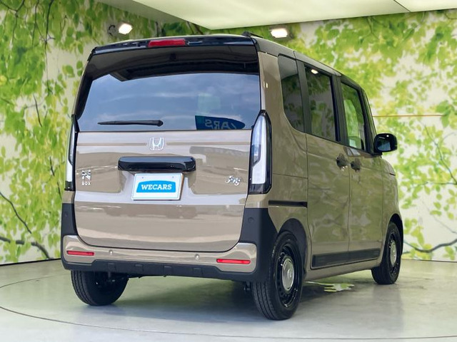 N-BOXジョイ 2トーン