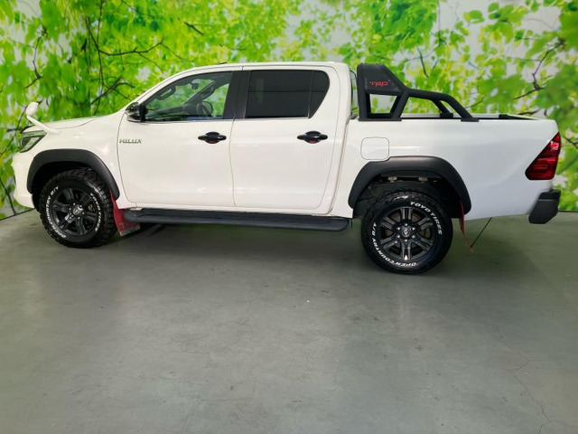 ハイラックス2.4 Z ブラック ラリー エディション ディーゼル 4WD