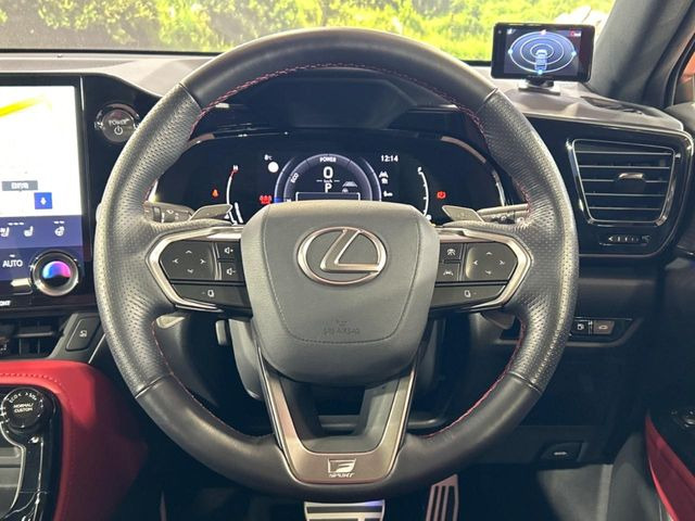 �y�����v�����X�e�A�����O�z�㎿�Ȋv���g�p���邱�ƂŁA��ɂ����������݂ƂĂ��^�]���₷���n���h���ł���