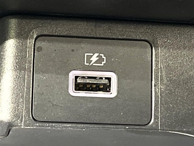 �yUSB�|�[�g�z�L�����v��X�|�[�c�A�A�E�g�h�A�ł̃A�N�e�B�r�e�B�͂������A�ЊQ�E��d�̍ۂɏ����ɂ��Ȃ�USB�|�[�g�𑕔���P�[�^�C��^�u���b�g�A�Q�[���@��̏[�d�ɂ���