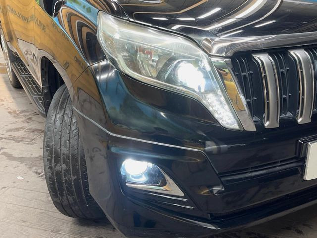 �yLED�w�b�h���C�g�z���V����ԑ��s�����ǍD�Ȏ��E���m�ۂ����S���ĉ^�]�ł��鍂�P�xLED�w�b�h���C�g�𑕔�!�_�����x�������A����d�͂��}�����Ă��܂��B