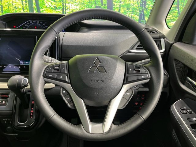 �y�����v�����X�e�A�����O�z�㎿�Ȋv���g�p���邱�ƂŁA��ɂ����������݂ƂĂ��^�]���₷���n���h���ł���