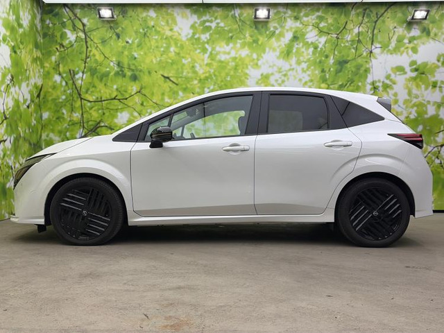 ノートオーラ1.2 G 90周年記念車