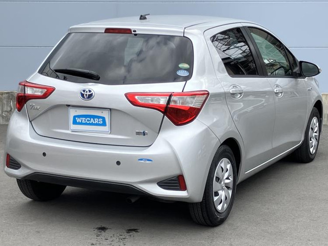 ヴィッツ1.5 ハイブリッド F