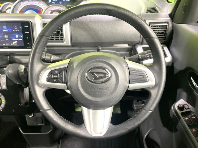 �y�����v�����X�e�A�����O�z�㎿�Ȋv���g�p���邱�ƂŁA��ɂ����������݂ƂĂ��^�]���₷���n���h���ł���