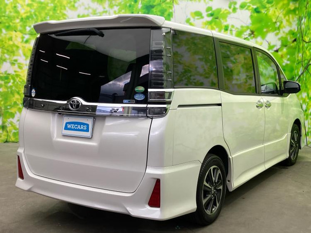 ヴォクシー2.0 ZS 煌