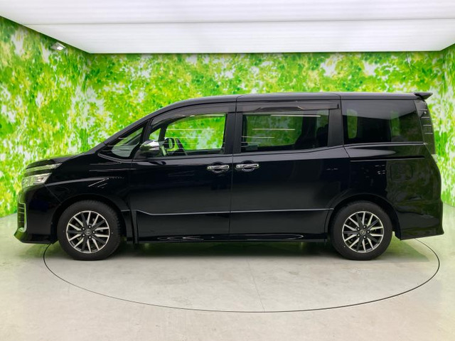 ヴォクシー2.0 ZS 煌