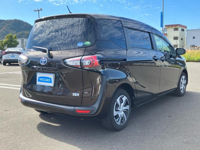 シエンタハイブリッド 1.5 G クエロ