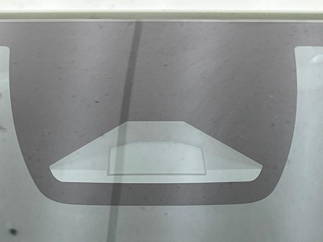 �y�z���_�Z���V���O�z���s���ɑO���̎ԗ�����F�����A�Փ˂������Ȏ��͌x��ƃu���[�L�ŏՓˉ���Ɣ�Q�y�����A�V�X�g�B�����S�Ƀh���C�u�����y���݂��������܂��B