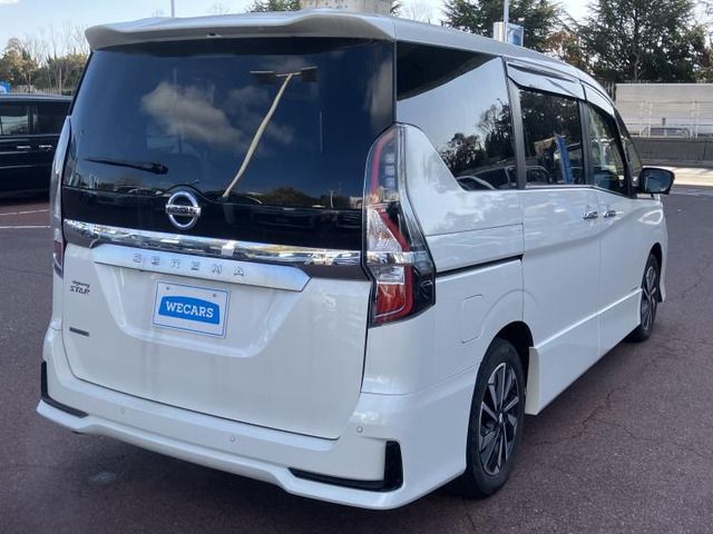 セレナ2.0 ハイウェイスターV