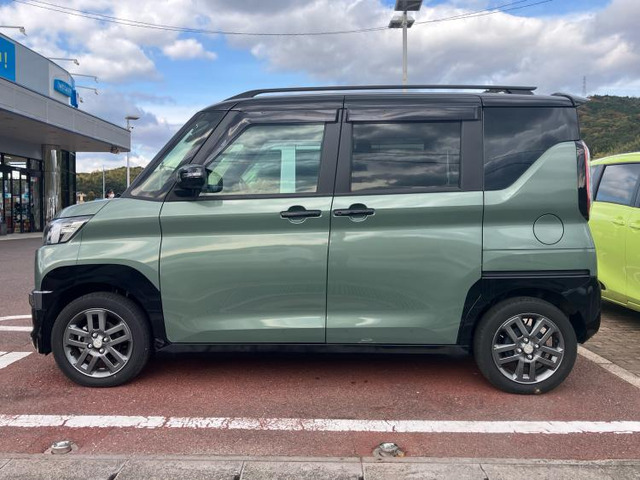 デリカミニT プレミアム 4WD