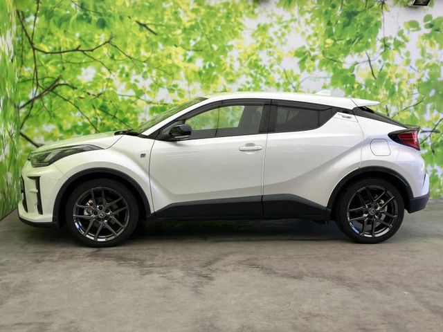 C-HRハイブリッド 1.8 S GR スポーツ