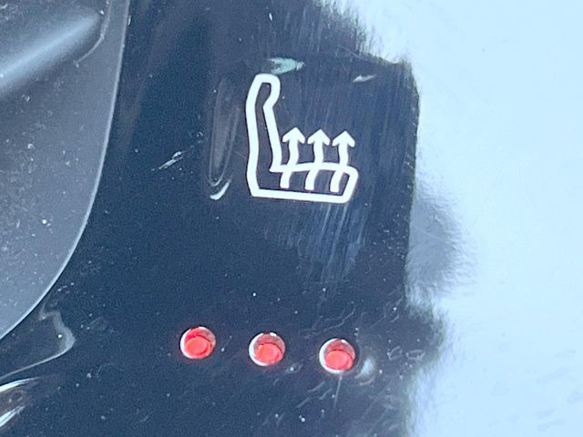 ���t�����g�V�[�g�q�[�e�B���O:�^�]�ȁE����ȋ��ɎO�i�K�Œ��߂��\�ȃV�[�g�q�[�^�[�𑕔����Ă���܂��B�G�߂��킸���K�ɂ��g�p���������܂��B