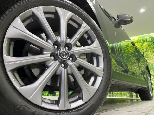 �y����20�C���`�A���~�z�C�[���z�O�ςɃ}�b�`���������A���~�z�C�[���𑕒����Ă���܂��B�e��ЊO�A���~�z�C�[����A�X�^�b�h���X�^�C�����戵�����Ă���܂��B���񂲑��k����������