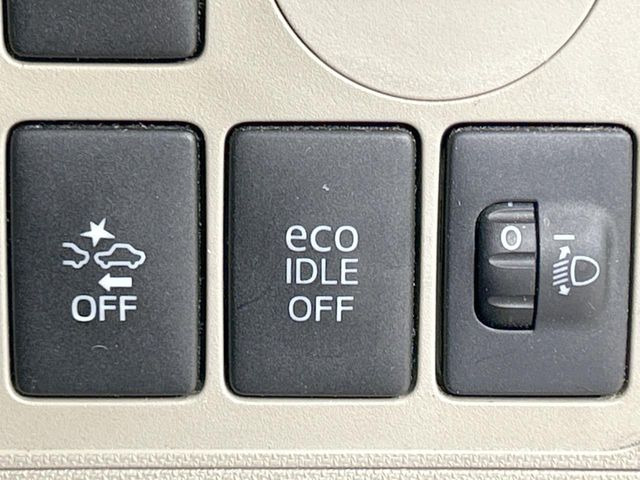 �y�X�}�[�g�A�V�X�g�z���s���ɑO���̎ԗ�����F�����A�Փ˂������Ȏ��͌x��ƃu���[�L�ŏՓˉ���Ɣ�Q�y�����A�V�X�g�B�����S�Ƀh���C�u�����y���݂��������܂��B