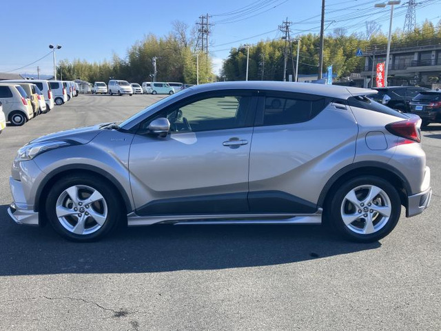 C-HRハイブリッド 1.8 S LED パッケージ