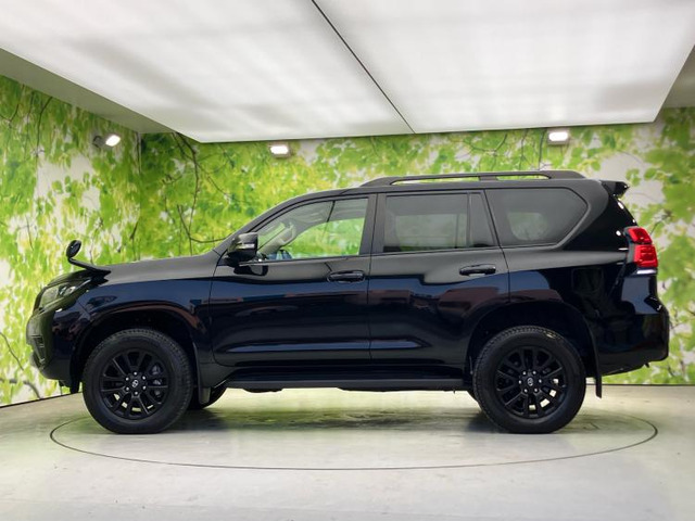 ランドクルーザープラド2.7 TX Lパッケージ マットブラック エディション 4WD