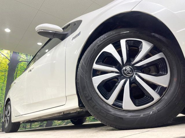 【純正15インチアルミホイール】外観にマッチした純正アルミホイールを装着しております。各種社外アルミホイールや、スタッドレスタイヤも取扱いしております。是非ご相談ください♪