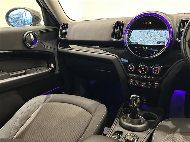 ミニクロスオーバークーパー D